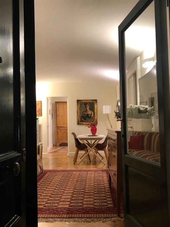 Barù In Chiaia Bed & Breakfast