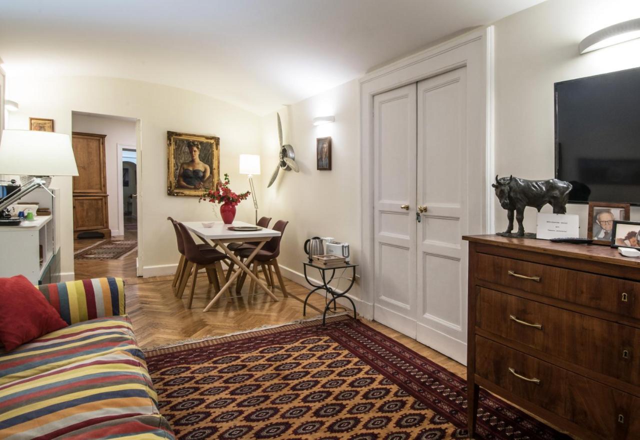 Bed & Breakfast Barù In Chiaia Napoli