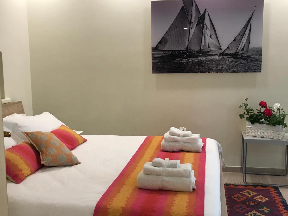 Baru In Chiaia Bed & Breakfast