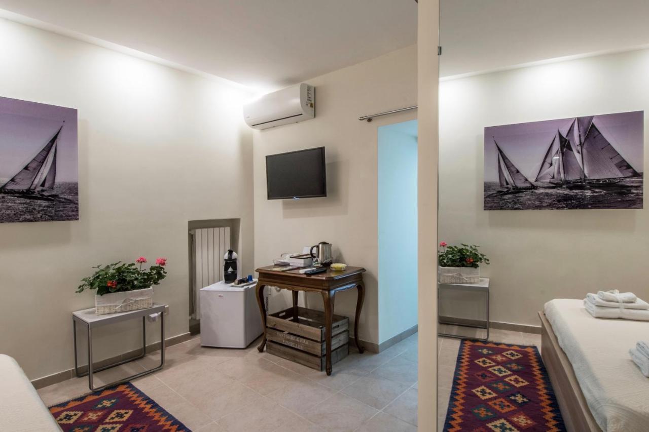 Bed & Breakfast Barù In Chiaia Napoli